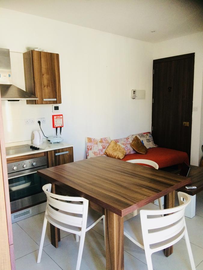 Paceville Montecarlo Apartments San Giuliano Esterno foto